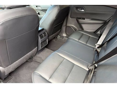 Used 2023 Nissan Rogue SL w/ SL Premium Package AWD/4WD image 12