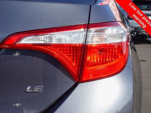Used 2016 Toyota Corolla LE image 8