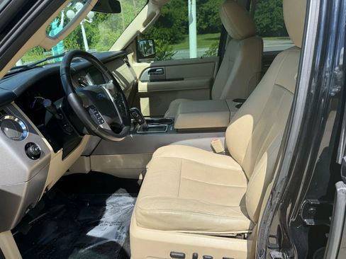 Used 2017 Ford Expedition EL Limited image 24