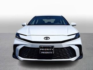 Used 2025 Toyota Camry SE w/ Convenience Package FWD video 2