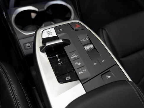 New 2025 BMW X1 xDrive28i w/ Premium Package image 24