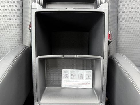 Certified 2025 Kia Sorento EX w/ Panoramic Sunroof Package image 45