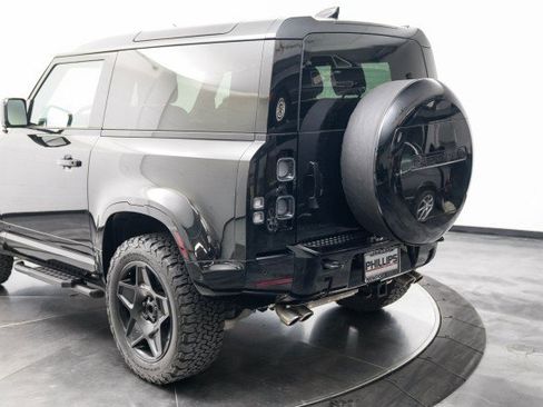Used 2024 Land Rover Defender 90 V8 image 10