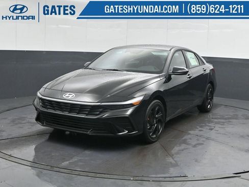 New 2026 Hyundai Elantra Sport FWD image 6