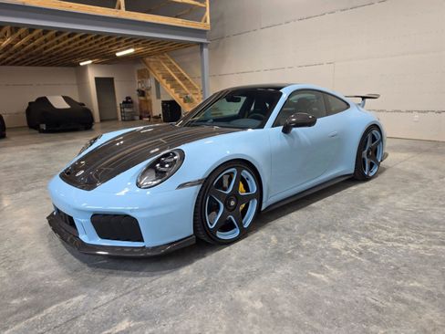 Used 2026 Porsche 911 GTS image 16
