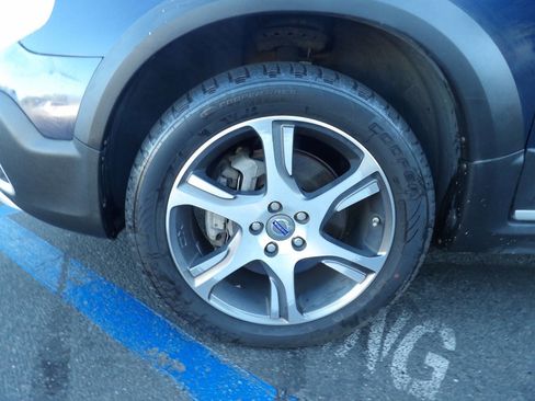 Used 2012 Volvo XC70 T6 AWD/4WD image 13