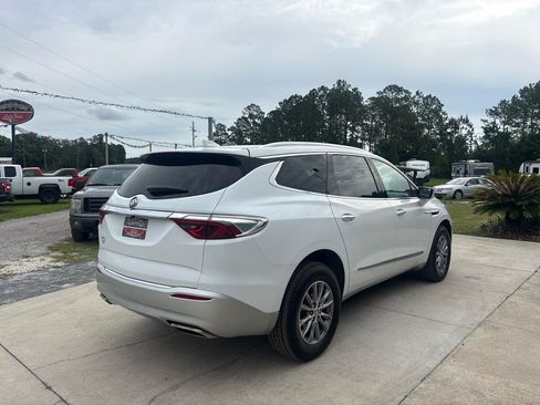 Used 2023 Buick Enclave Essence FWD image 5