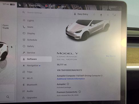 Used 2022 Tesla Model Y Long Range image 12