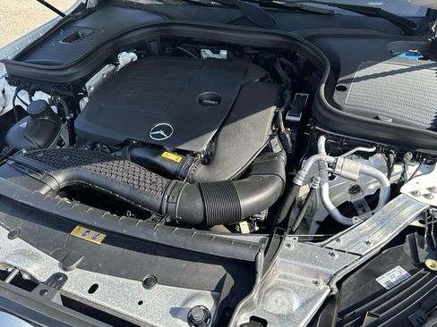Used 2022 Mercedes-Benz GLC 300 4MATIC w/ Multimedia Package Lite image 15