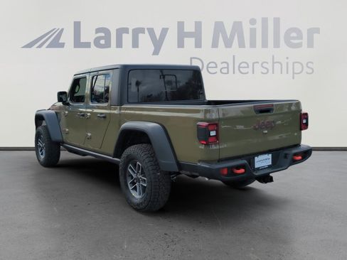 New 2026 Jeep Gladiator Mojave image 3