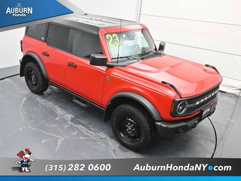 Used 2023 Ford Bronco Black Diamond image 30