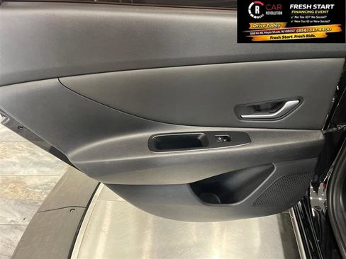 Used 2022 Hyundai Elantra SEL w/ Convenience Package FWD image 35