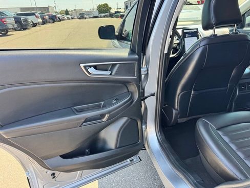 Used 2022 Ford Edge SEL w/ Convenience Package AWD/4WD image 31