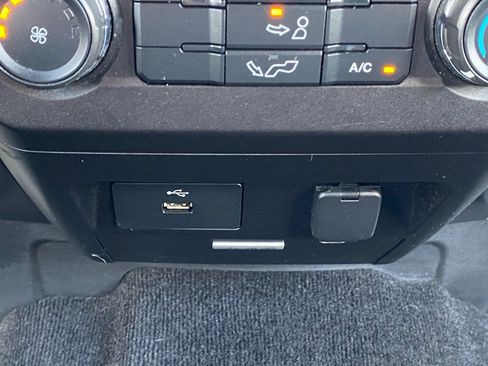 Used 2018 Ford F150 XLT image 27