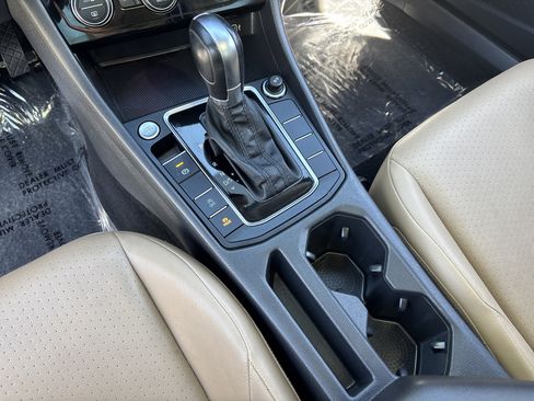 Used 2019 Volkswagen Jetta SEL image 24