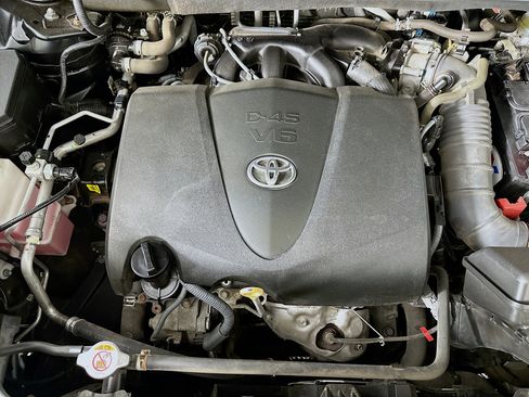 Used 2020 Toyota Highlander Limited image 36