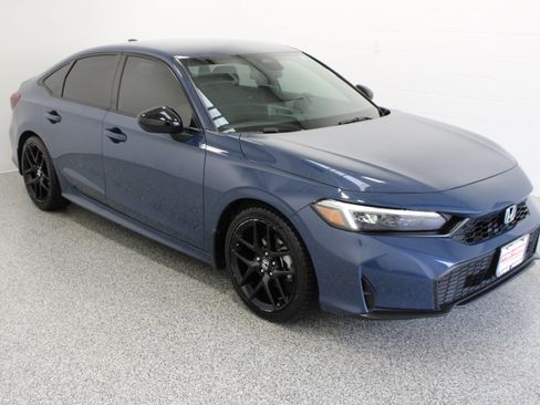 Used 2025 Honda Civic Sport image 4