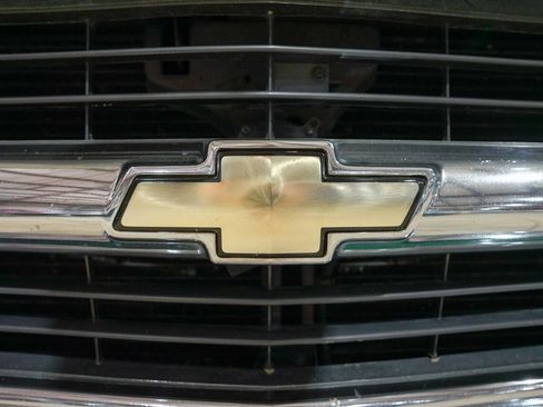 Used 1997 Chevrolet Silverado 1500 2WD Regular Cab w/ Convenience Group image 21