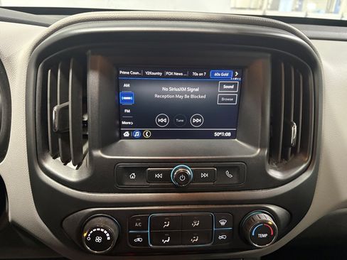 Used 2021 Chevrolet Colorado W/T w/ Custom Special Edition image 17