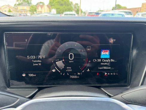 Used 2026 GMC Terrain Elevation w/ Elevation Premium Package FWD image 21