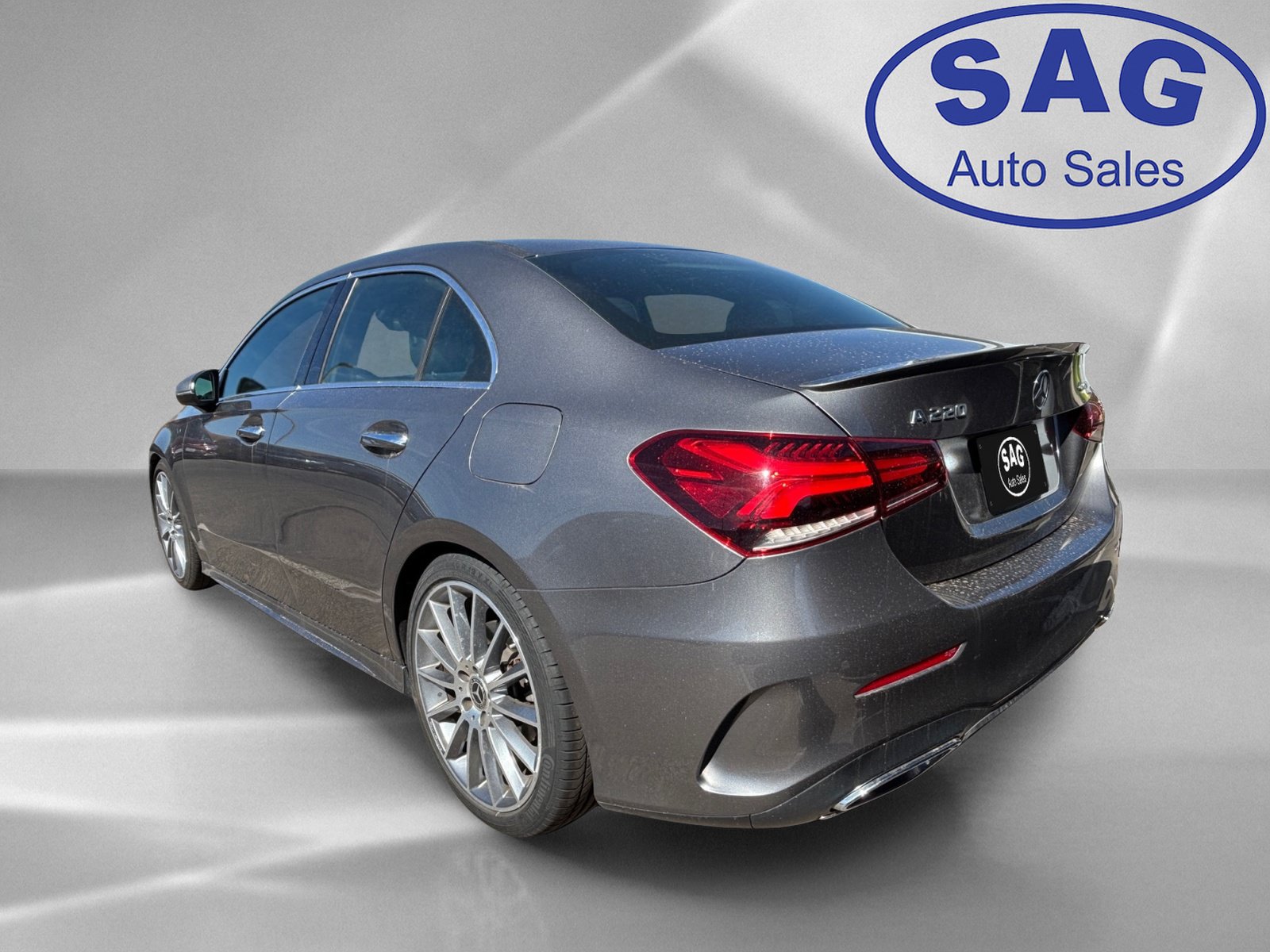 Used 2019 Mercedes-Benz A 220 4MATIC image 4
