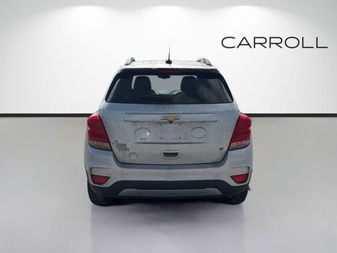 Used 2020 Chevrolet Trax LT w/ LT Convenience Package FWD image 4