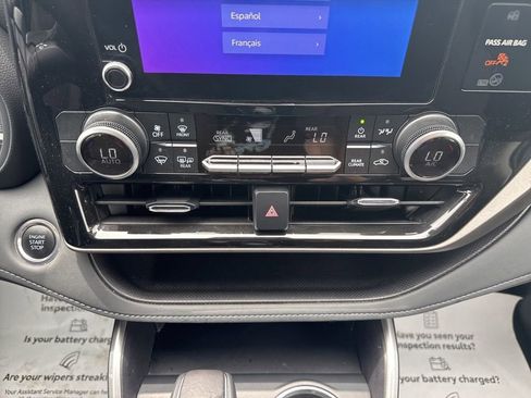 Certified 2025 Toyota Highlander LE FWD image 23