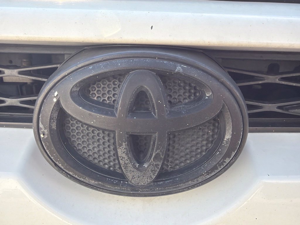 Used 2018 Toyota 4Runner TRD Off-Road AWD/4WD image 17