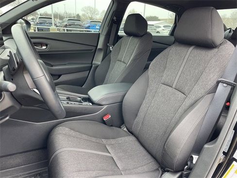 Used 2025 Honda Accord Sport image 24