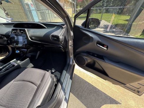 Used 2016 Toyota Prius Two FWD image 28