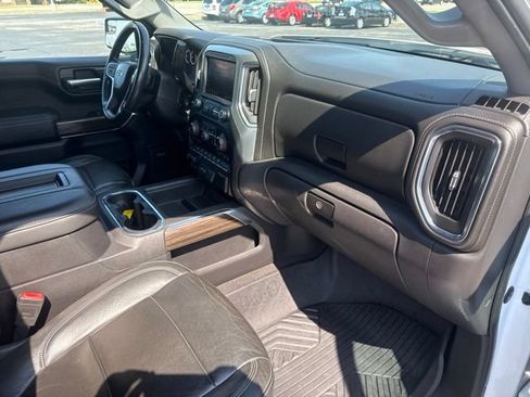 Used 2020 Chevrolet Silverado 1500 LT Trail Boss AWD/4WD image 16