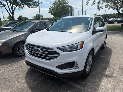 Used 2021 Ford Edge SEL w/ Convenience Package AWD/4WD image 2