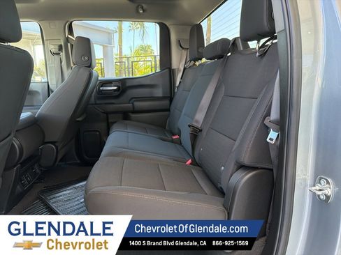 Used 2025 Chevrolet Silverado 1500 Custom image 12