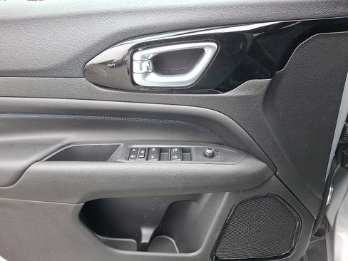 New 2026 Jeep Compass Limited image 11