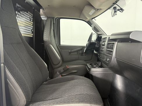 Used 2024 GMC Savana 2500 w/ Driver Convenience Package RWD image 10