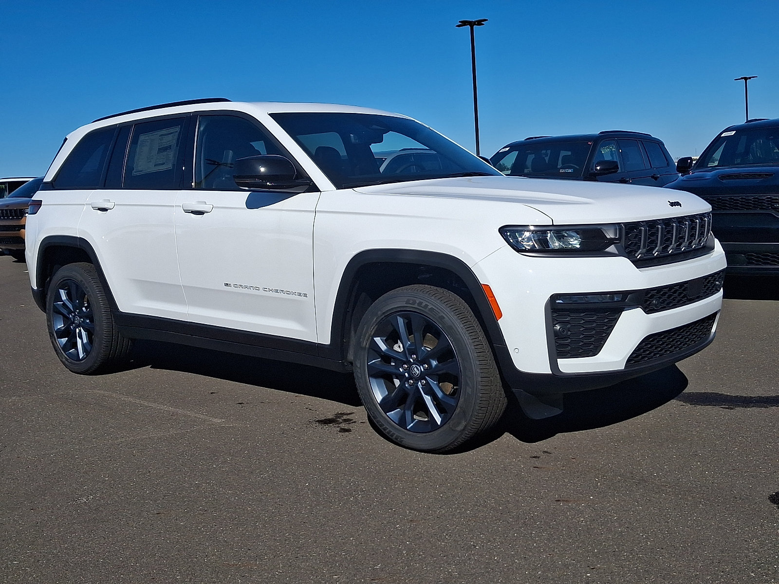New 2026 Jeep Grand Cherokee Limited AWD/4WD image 1