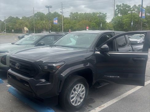 Used 2024 Toyota Tacoma SR5 image 14