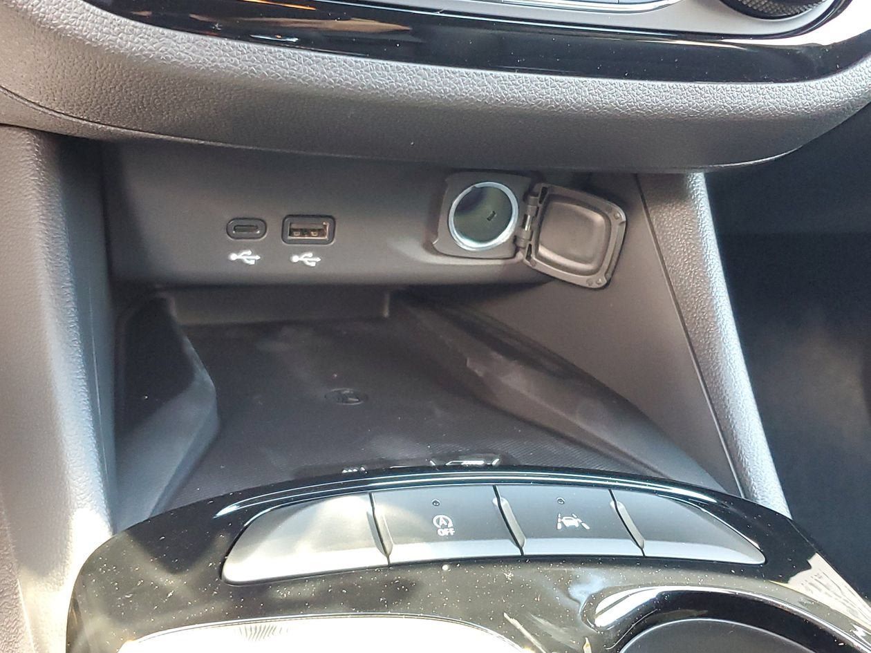 New 2026 Buick Envista Sport Touring w/ Convenience II Package FWD image 23