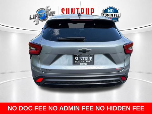 Used 2025 Chevrolet Trax RS w/ Driver Confidence Package FWD image 5
