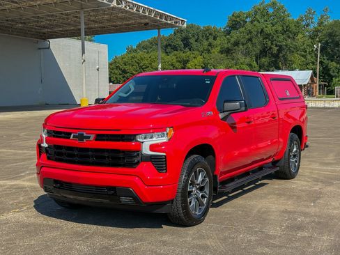 Used 2022 Chevrolet Silverado 1500 RST w/ Z71 Off-Road Package AWD/4WD image 5