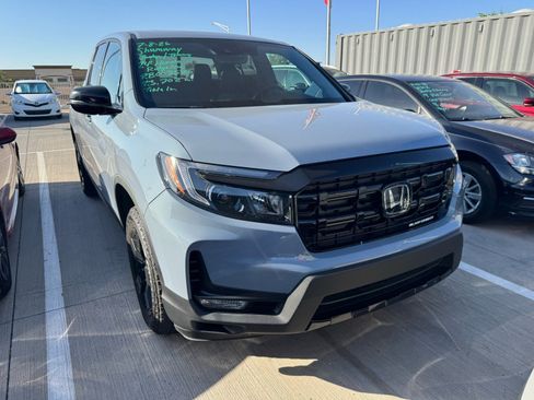 Used 2024 Honda Ridgeline Black Edition image 5
