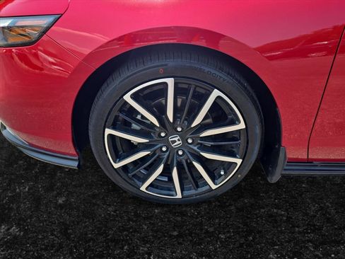 Used 2024 Honda Accord Touring image 9