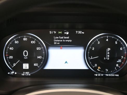 Used 2020 Volvo XC60 T6 Inscription w/ Protection Package Premier image 13