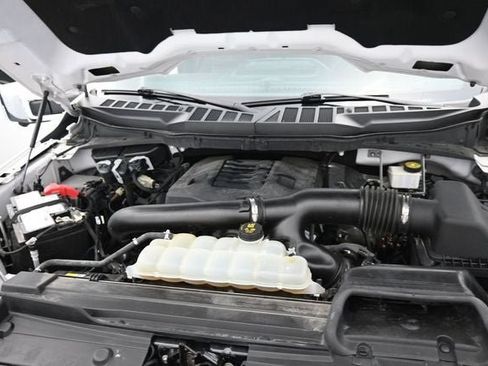 Certified 2022 Ford F150 Platinum w/ Equipment Group 701A High AWD/4WD image 15