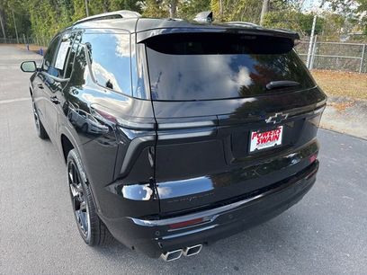 Used 2024 Chevrolet Traverse RS