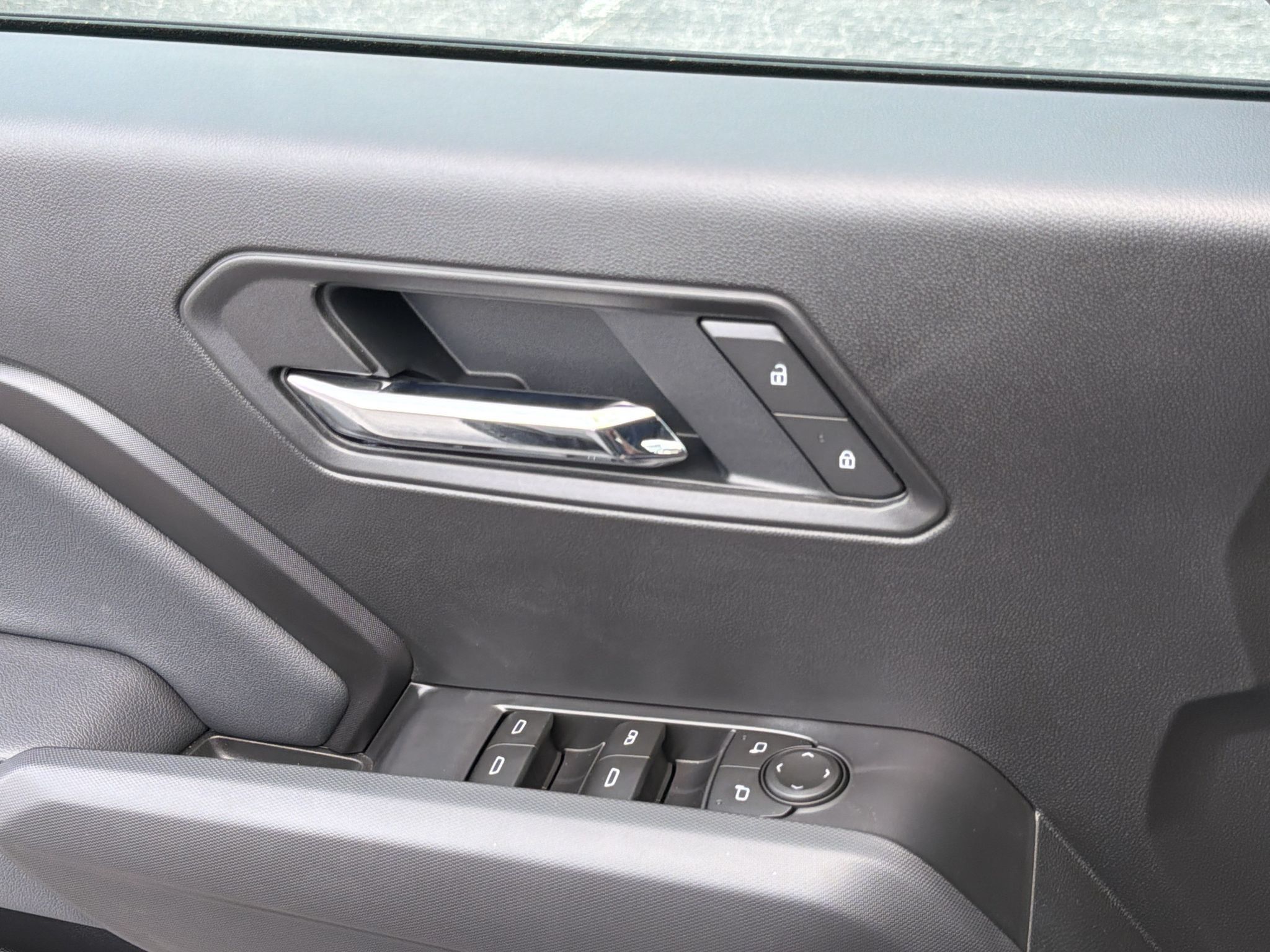 New 2026 GMC Canyon Elevation w/ Convenience Package RWD image 13