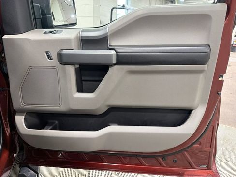 Used 2016 Ford F150 XLT w/ Equipment Group 302A Luxury AWD/4WD image 25