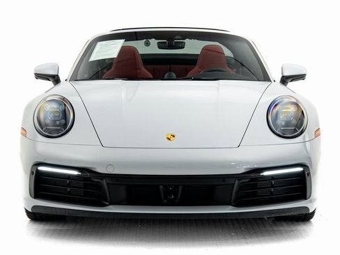 Certified 2024 Porsche 911 Targa 4S image 32