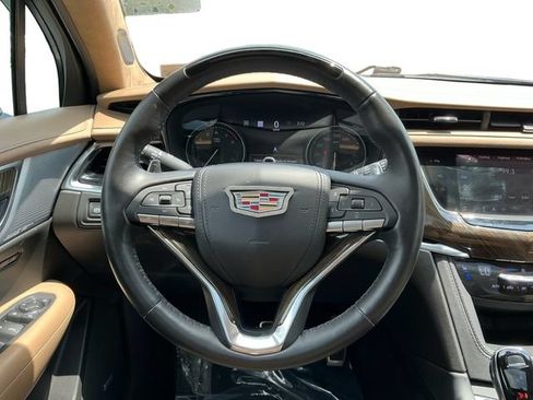 Used 2023 Cadillac XT6 Sport w/ Platinum Package AWD/4WD image 13