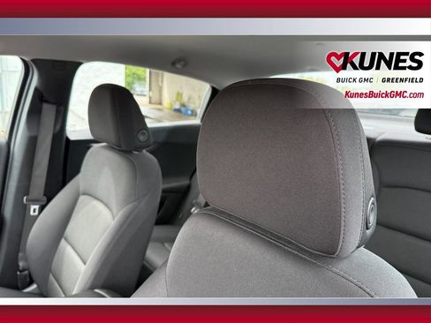Used 2025 Chevrolet Malibu LT FWD image 17
